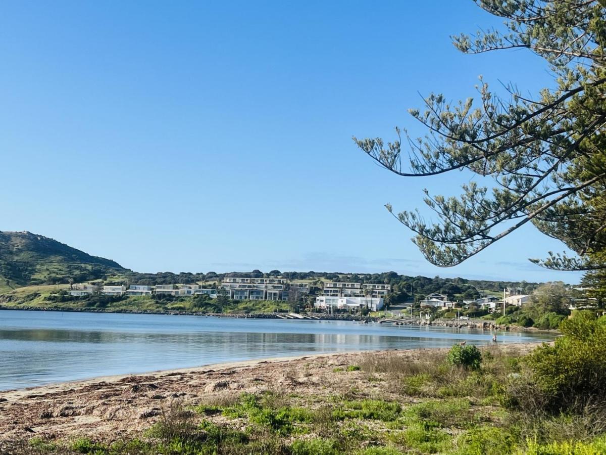 The Bluff Resort Apartments Encounter Bay Екстер'єр фото