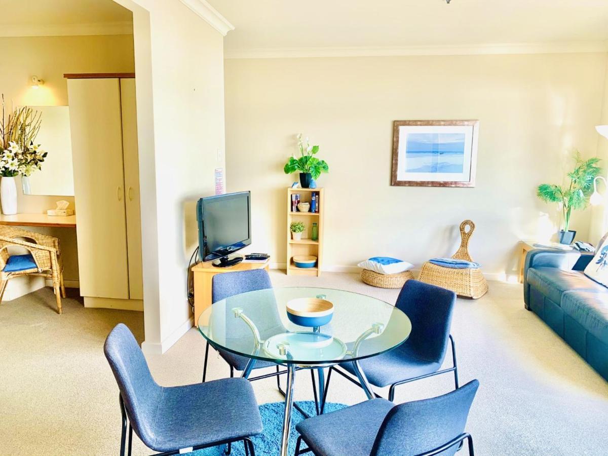 The Bluff Resort Apartments Encounter Bay Екстер'єр фото